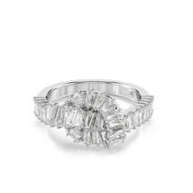 Swarovski Matrix: Gyűrű Knot Whi/Rhs 50