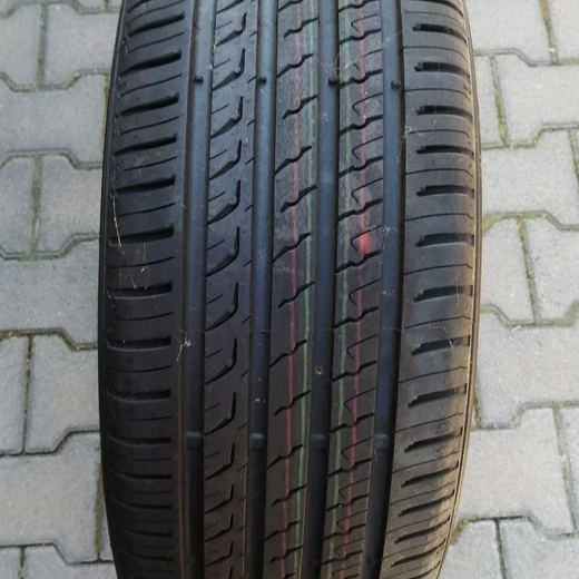 Gumi – BARUM – 225/45R19 – GBA1540747