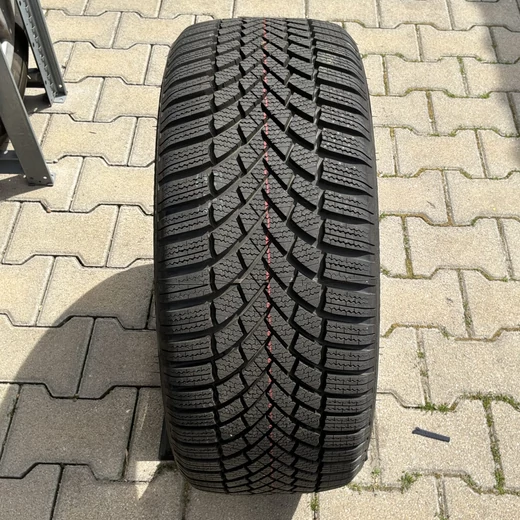 Gumi – Bridgestone – 225/45R17 – GBR1397700