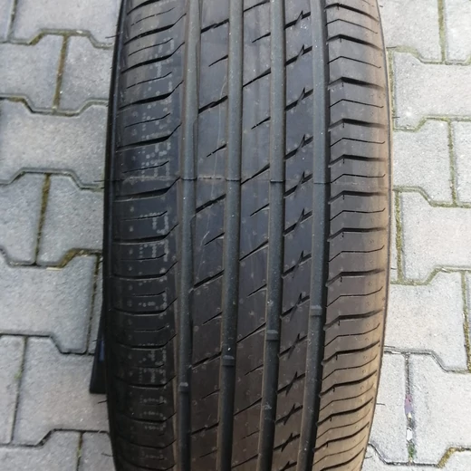 Gumi – Sailun – 205/55R17 – GSI302270380