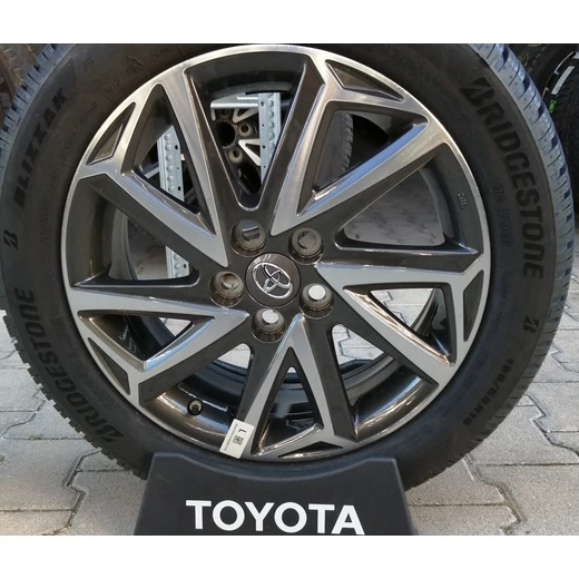 Kerék készlet – Bridgestone – 195/55R16 – TMEWA0D231DY – könnyűfém – Yaris