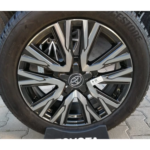 Kerék készlet – Bridgestone – 215/55R17 – TMEWA0D039DY – könnyűfém – Yaris Cross