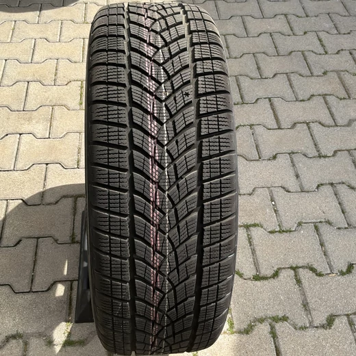 Kerék készlet – Goodyear – 225/55R18 – TMEWA10089XY – könnyűfém – CHR