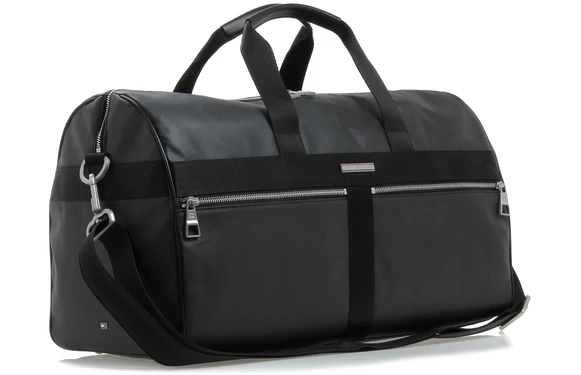 Utazó- és sporttáska